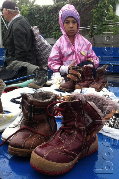 girl selling her shoes - ploiesti 2015