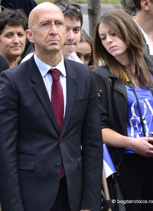 Philippe Gustin, ambasadorul Franţei la Bucureşti, are fund misto?
